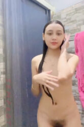 MERCY Rekaman Bogel Mandi