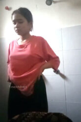 Hasil SPY CAM Gadis Pelajar Mandi